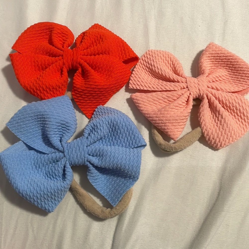 Bows - Picture 4 of 11